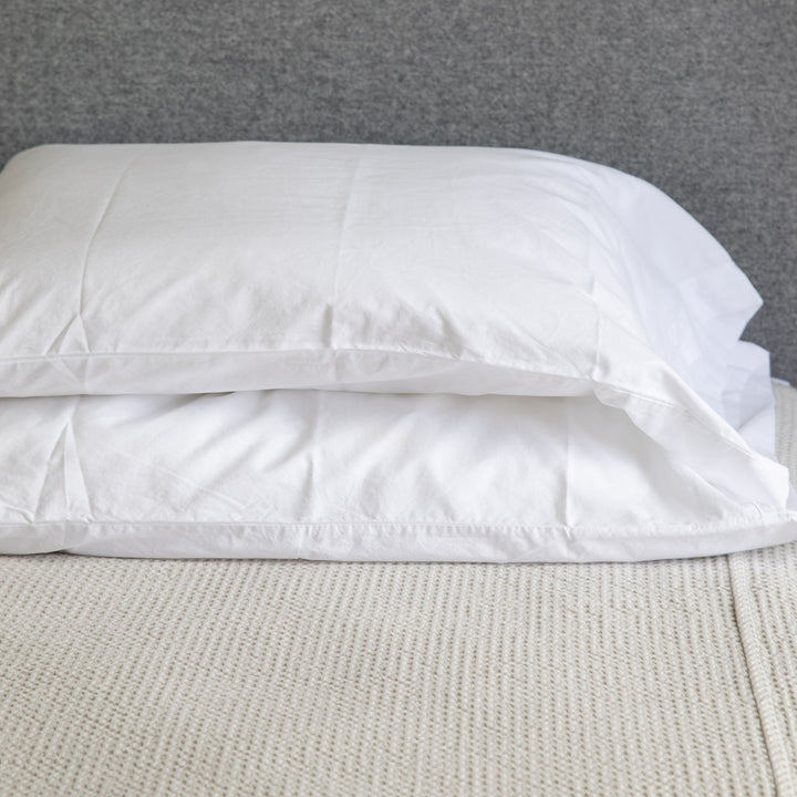 Eelo Cotton Standard Pillowcase, White