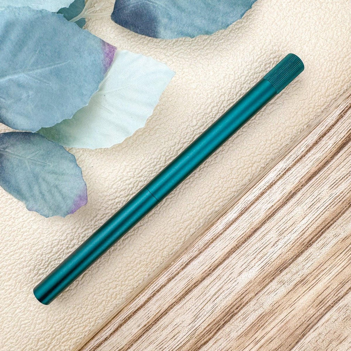 Tom's Studio - Lumos Pro Refillable Multi-Tip Pen